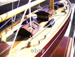 Very Fine Quality Planked Model Sailboat Sloop 28L 34T all Brass Fittings
