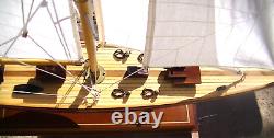 Very Fine Quality Planked Model Sailboat Sloop 28L 34T all Brass Fittings