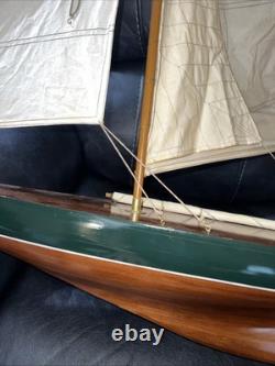 Very Fine Quality Wood Model Sailboat Sloop Yacht 37L 42T all Brass Fittings