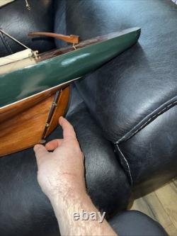 Very Fine Quality Wood Model Sailboat Sloop Yacht 37L 42T all Brass Fittings