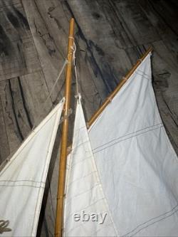 Very Fine Quality Wood Model Sailboat Sloop Yacht 37L 42T all Brass Fittings