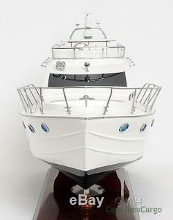 Viking Sport Cruiser Motor Yacht Wooden Model 36 Fully Assembled Power Boat New