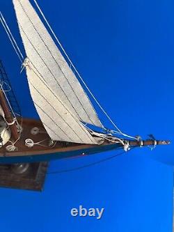 Vintage BLUENOSE Wood Ship Boat Model