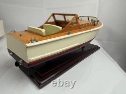 Vintage Berkeley Designs CHRIS CRAFT Cruiser wooden model boat Nice Look