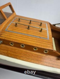 Vintage Berkeley Designs CHRIS CRAFT Cruiser wooden model boat Nice Look