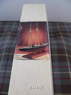 Vintage Bluejacket Ship Crafters'Bluenose' Fishing Schooner Wooden Boat Kit, Mo