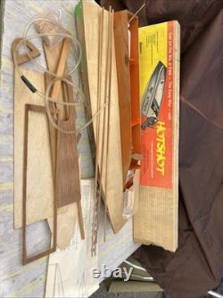 Vintage DUMAS Hotshot 44 Wood RC Racing Boat Kit Twin Hull Race