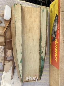 Vintage DUMAS Hotshot 44 Wood RC Racing Boat Kit Twin Hull Race