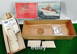 Vintage Ideal Models OWENS Fleetship 22 Outboard Cruiser Power Boats 1552 RARE