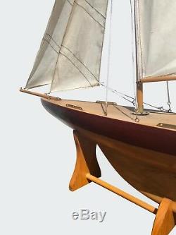 Vintage Model Pond Boat Sloop Sailing Boat Nautical Maritime