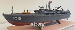 WW2 PT-109 COMMANDED BY LTJG. JOHN KENNEDY- Scale 172 PRO-BUILT WITH WOOD BASE