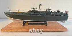WW2 PT-109 COMMANDED BY LTJG. JOHN KENNEDY- Scale 172 PRO-BUILT WITH WOOD BASE