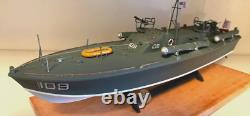 WW2 PT-109 COMMANDED BY LTJG. JOHN KENNEDY- Scale 172 PRO-BUILT WITH WOOD BASE