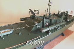 WW2 PT-109 COMMANDED BY LTJG. JOHN KENNEDY- Scale 172 PRO-BUILT WITH WOOD BASE