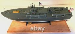 WW2 PT-109 COMMANDED BY LTJG. JOHN KENNEDY- Scale 172 PRO-BUILT WITH WOOD BASE