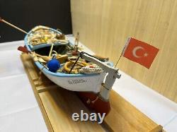 Wooden Fishing Boat Miniature Floating on the Sea Hadcrafted Boat Model Kit