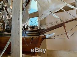 Wooden Model Boat CUTTY SARK BOAT, Museum Quality, hand-crafted from hard wood