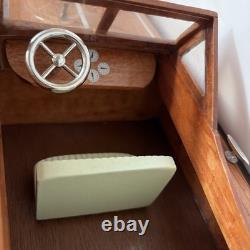 Wooden Speedboat Model Chris Craft Runabout Yacht, Double Cockpit, Collectible