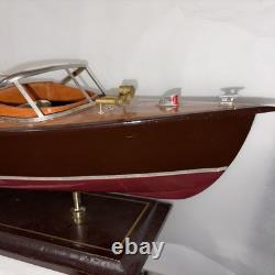 Wooden Speedboat Model Chris Craft Runabout Yacht, Double Cockpit, Collectible