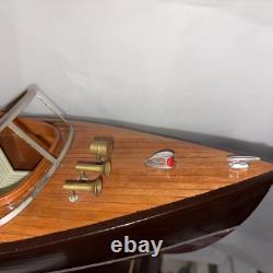 Wooden Speedboat Model Chris Craft Runabout Yacht, Double Cockpit, Collectible