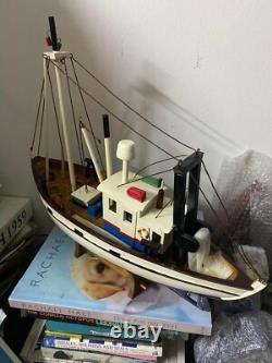 Wooden fishing boat model (16x18x5.6 inch)