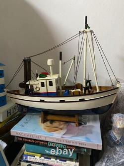 Wooden fishing boat model (16x18x5.6 inch)