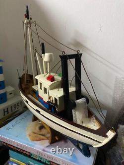 Wooden fishing boat model (16x18x5.6 inch)