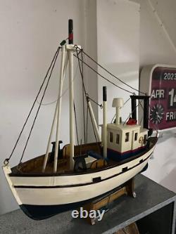 Wooden fishing boat model (16x18x5.6 inch)