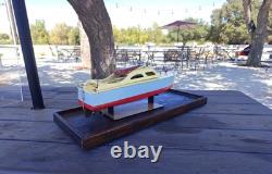 Working Wooden Model Boat Battery Operated In Plexiglass Display case