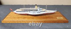 14 5/8 Montreux 1904 Modèle de bateau à vapeur Architectura Navalis en bois et verre display