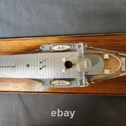 14 5/8 Montreux 1904 Modèle de bateau à vapeur Architectura Navalis en bois et verre display
