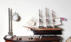 17 Modèle de bateau Cutty Sark en bois et métal peint à la main, sculpture de table