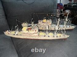 2 VTG Idéal Assembled Balsa Wood Model Boat Steam Ships Display 26 Nautical <br/><br/>Translation: 2 VTG Modèles de bateaux en bois de balsa assemblés Idéal Vapeur Affichage de navires 26 Nautique.