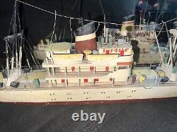 2 VTG Idéal Assembled Balsa Wood Model Boat Steam Ships Display 26 Nautical
<br/>	 
  <br/> 

Translation: 2 VTG Modèles de bateaux en bois de balsa assemblés Idéal Vapeur Affichage de navires 26 Nautique.