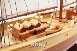 33 Bois Brun Massif Bateau Modèle Bluenose II Peint à la Main