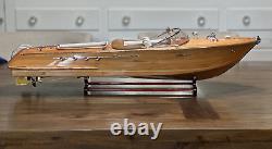 35 Modèle réduit en bois à l'échelle du bateau de vitesse exclusif Riva Aquarama italien en bois exotique, neuf