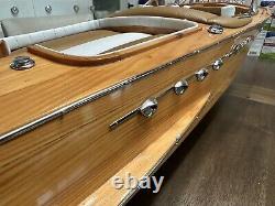 35 Modèle réduit en bois à l'échelle du bateau de vitesse exclusif Riva Aquarama italien en bois exotique, neuf