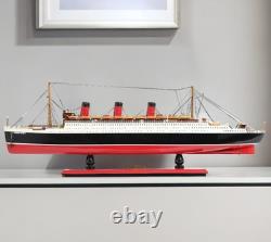 5 Modèle de bateau RMS Queen Mary en bois massif peint à la main noir et rouge