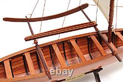 Afficher le modèle de pirogue hawaïenne en bois - Bateau à voile à balancier - Décoration nautique - Cadeau
