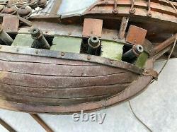 Antique 1925 Modèle Fait Main Pirate En Bois Bateau En Bois Ship 17.5 -repair Needed