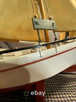 Antique Large 38x38x10 Chesapeake Skipjack Modèle Folk Art Hand Built Boat
