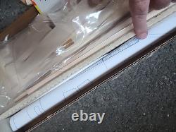 BATEAU DE HOMARD DU MAINE Modèle en bois Produits du Midwest #953 Boîte ouverte