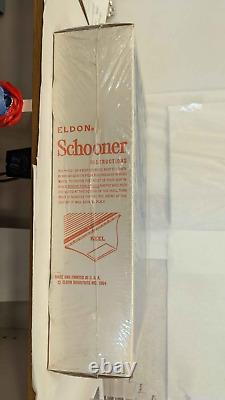 Bateau Réplique 'Insubmersible' Eldon Schooner 1964 Numéro de Stock 9513 SCELLÉ