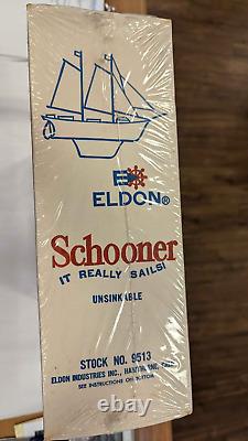 Bateau Réplique 'Insubmersible' Eldon Schooner 1964 Numéro de Stock 9513 SCELLÉ