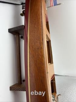 Bateau à moteur à dos de baril modèle Lilliput Gordie W style Chris Craft électrique