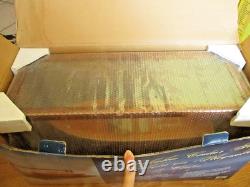 Bateau à moteur en bois assemblé en cèdre Muskoka avec vitrine en verre