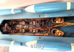 Bateau à moteur en bois japonais Ito modèle batterie années 1950 30 pouces de long rare