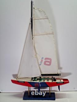 Bateau de course Transiciel Yacht Sens 6 Modèle en bois 22 Hauteur