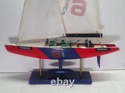 Bateau de course Transiciel Yacht Sens 6 Modèle en bois 22 Hauteur