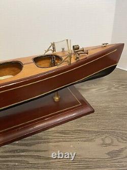 Bateau de vitesse nautique en bois de mahogany vintage des années 1950 sur support